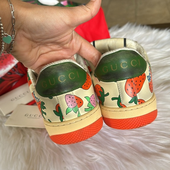 Gucci strawberry ๐ screener Sneakers size 40 - Picture 6 of 15